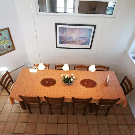 10 Person In Feriehus Tisvildeleje